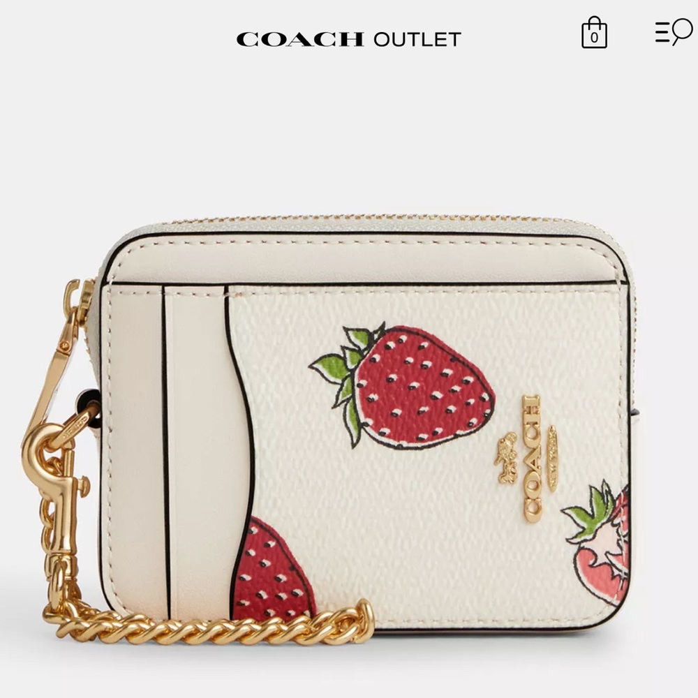 Coach Zip Card Case With Strawberry Print✨🍓
